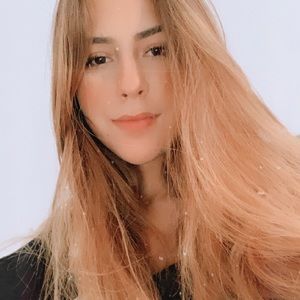 Meet your Posher, Ana